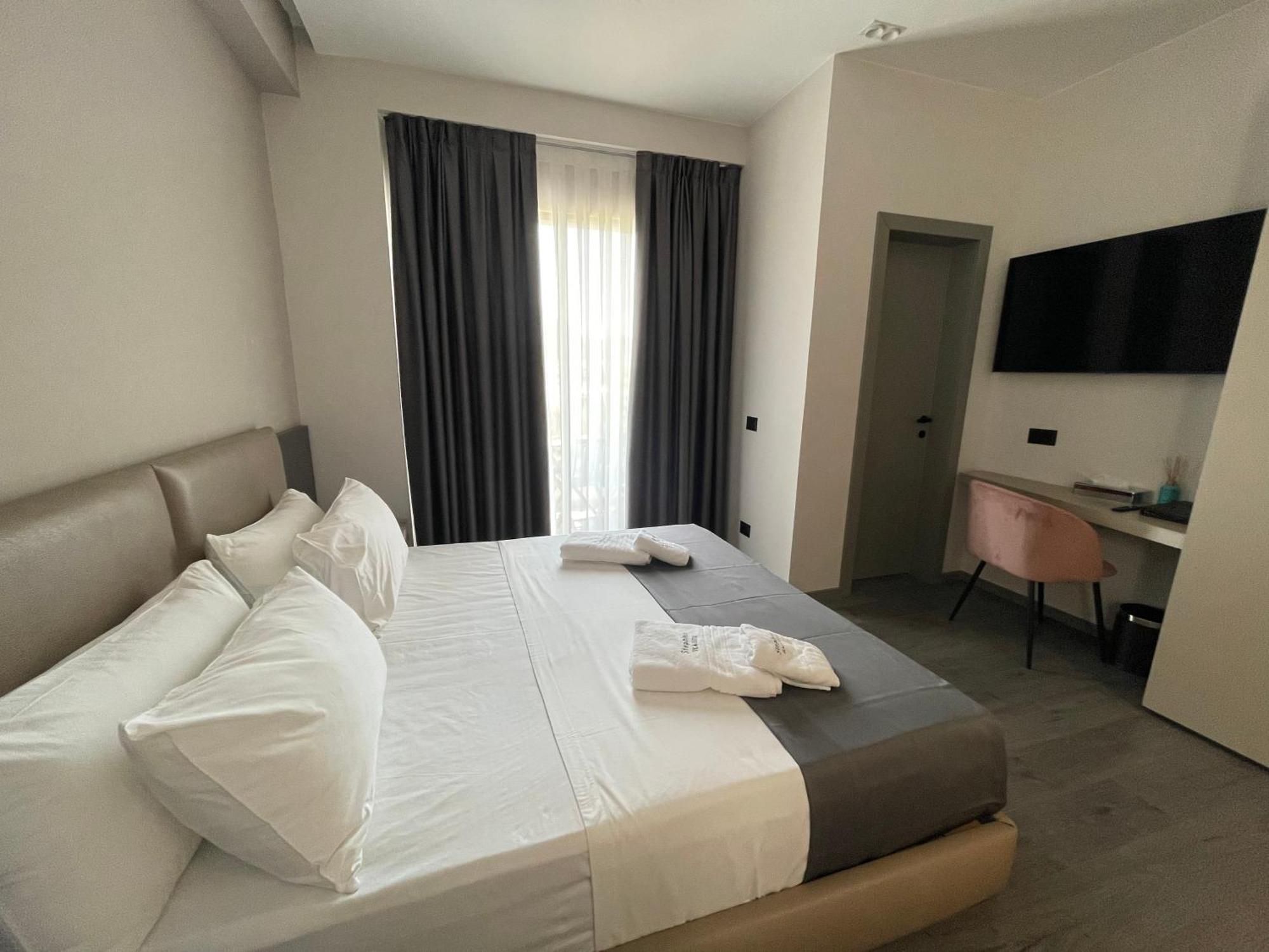 Stephen Seaside Hotel Дермі Екстер'єр фото